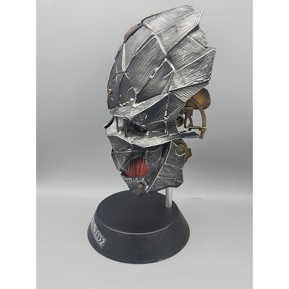 Bethesda Dishonored 2 Corvo's Mask Collectors Edition 2016 with Stand - Picture 16 of 16